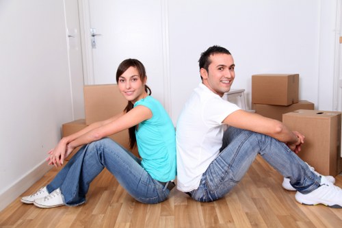 Different box sizes and packing materials for safe transport